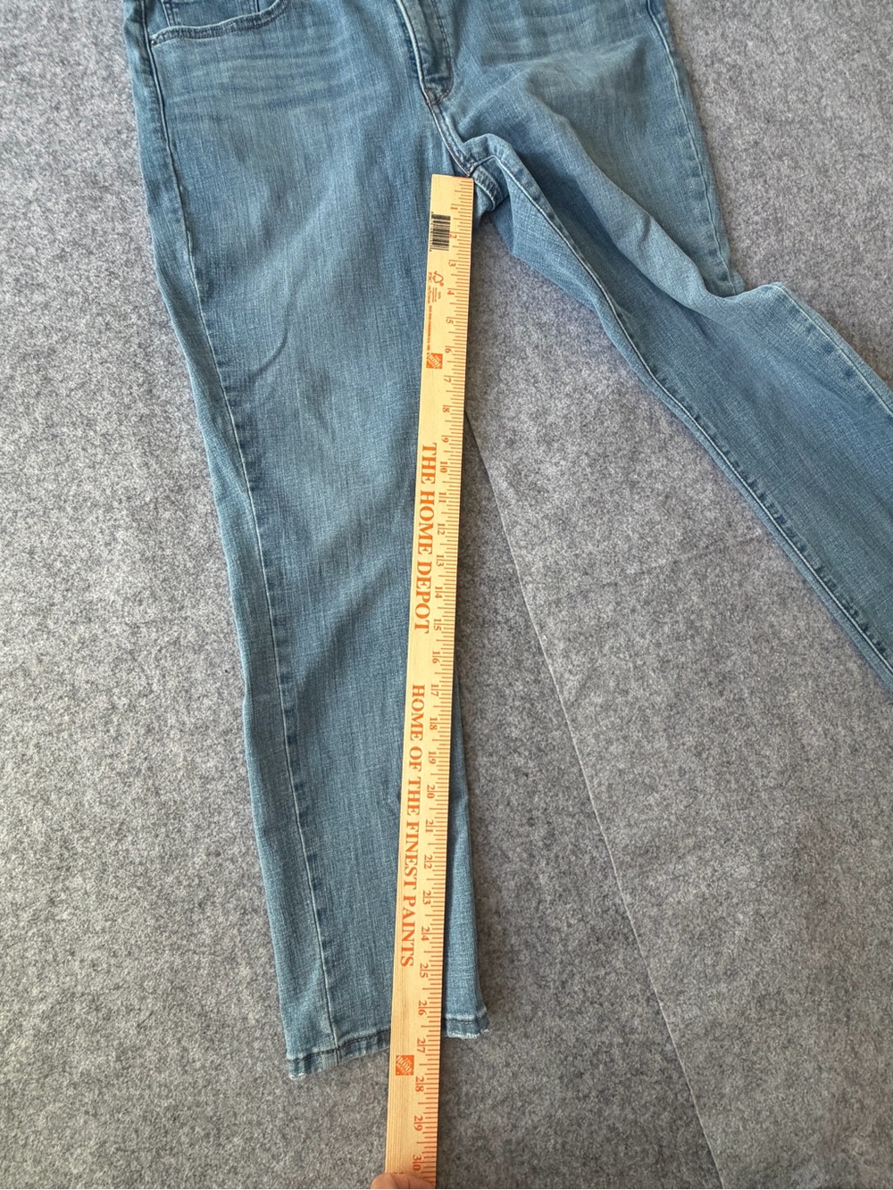 Levi's 311 Women's Shaping Skinny Jeans Light Blue Wash - Picture 5 of 10